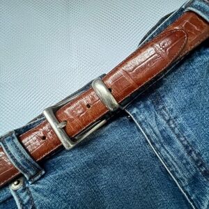 Gap Belt Silver tone Buckle Brown Leather Size 32 Made in USA Reptile Print